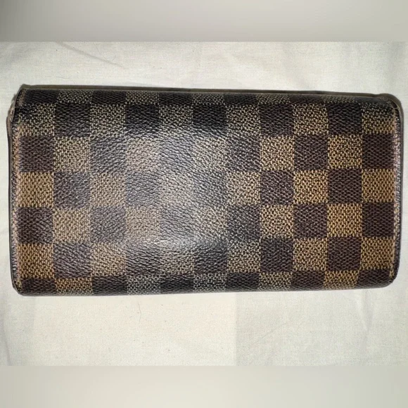 Louis Vuitton Damier Ebene Sarah Wallet pre loved condition - Picture 6 of 12